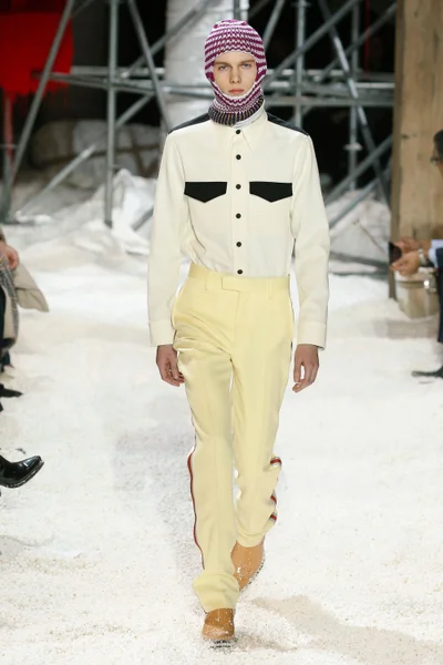Look 23